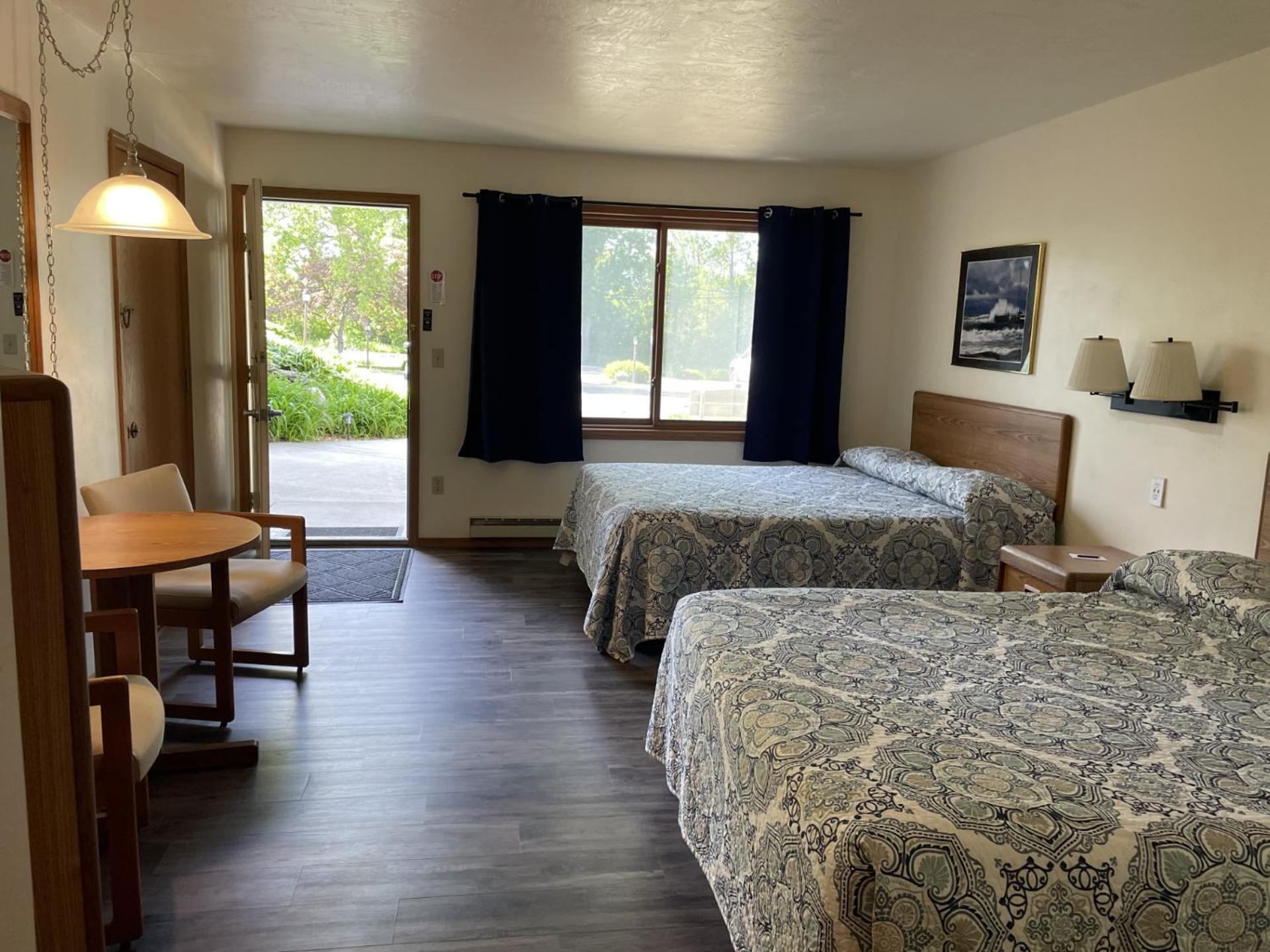 Parkside Inn Ellison Bay Εξωτερικό φωτογραφία